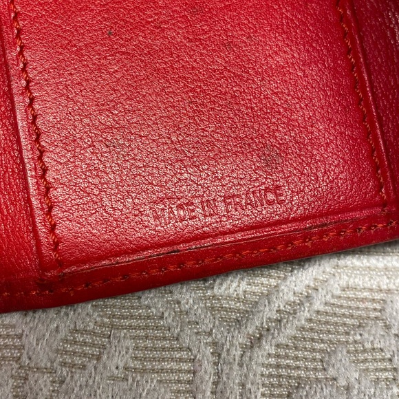 Preowned YLS Keyholder - Picture 9 of 9